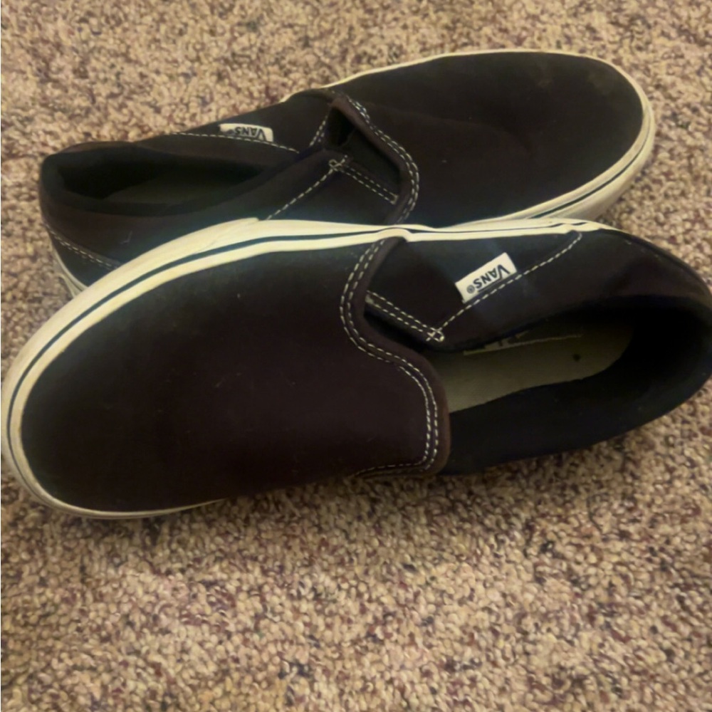 Black plat form vans